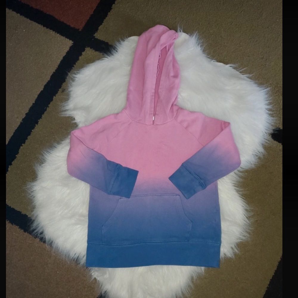 Girl’s ombré tie dye sweatshirt size 5 youth EUC